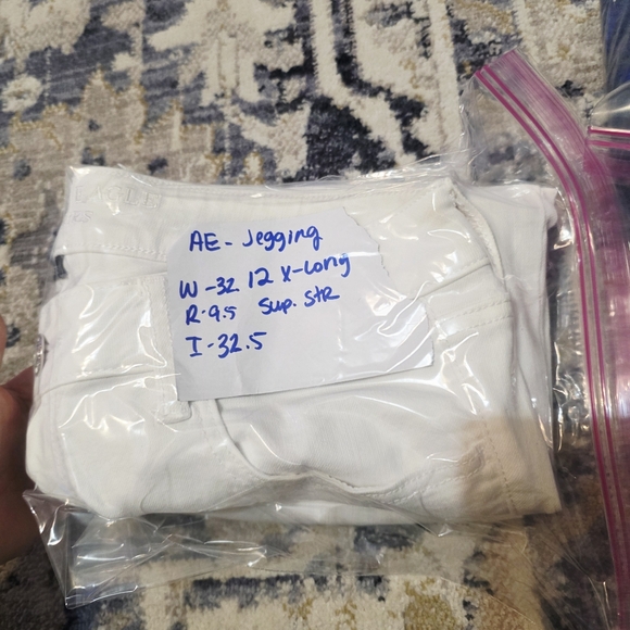 American Eagle White Super Stretch Skinny Jeggings Size 12 x-Long - Picture 8 of 8